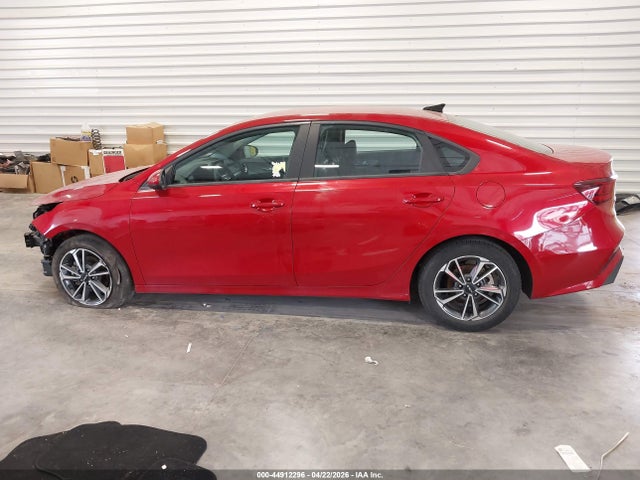 2023 Kia Forte Lxs მანქანა იყიდება აუქციონზე, vin: 3KPF24AD9PE648533, აუქციონის ნომერი: 44912296
