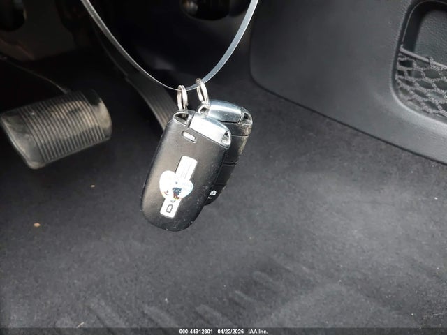 Auction sale of the 2018 Dodge Journey Crossroad Awd, vin: 3C4PDDGG7JT323141, lot number: 44912301