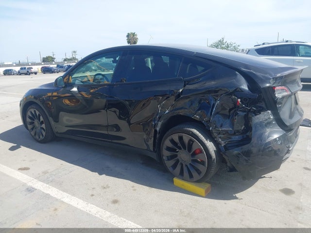 7SAYGDEF2NF491203 Tesla Model Y