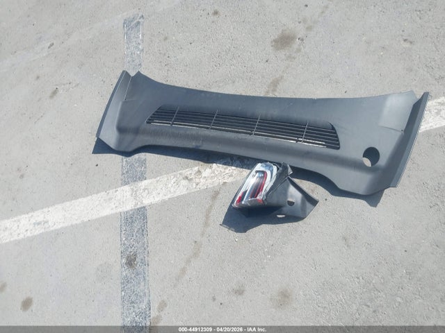7SAYGDEF2NF491203 Tesla Model Y