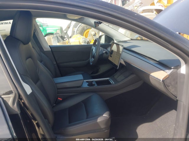 7SAYGDEF2NF491203 Tesla Model Y