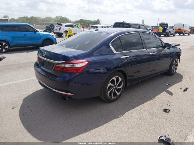 44912310 :رقم المزاد ، 1HGCR2F88HA302431 vin ، 2017 Honda Accord Ex-l مزاد بيع