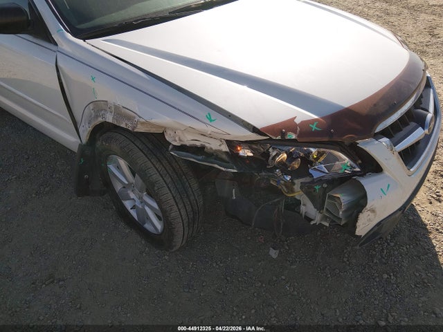 44912325 :رقم المزاد ، 4S4BP61C187349330 vin ، 2008 Subaru Outback 2.5i/2.5i L.l. Bean Edition مزاد بيع