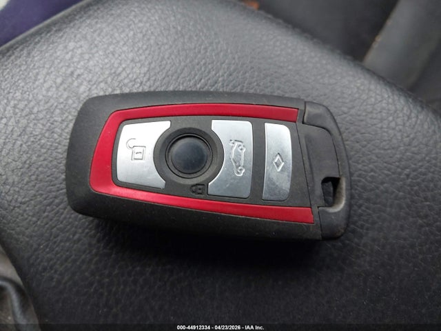 44912334 :رقم المزاد ، WBA3A5G53CNP15464 vin ، 2012 Bmw 328i مزاد بيع
