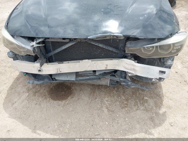 44912334 :رقم المزاد ، WBA3A5G53CNP15464 vin ، 2012 Bmw 328i مزاد بيع