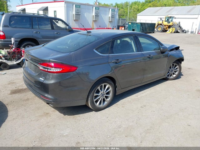44912354 :رقم المزاد ، 3FA6P0HD4HR408838 vin ، 2017 Ford Fusion Se مزاد بيع