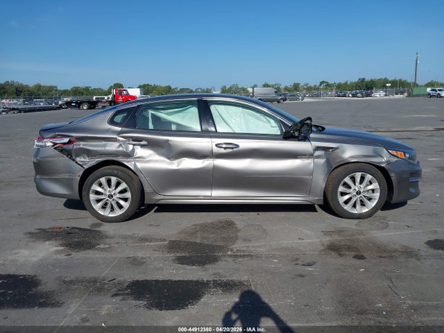 2018 Kia Optima Ex მანქანა იყიდება აუქციონზე, vin: 5XXGU4L3XJG218544, აუქციონის ნომერი: 44912380