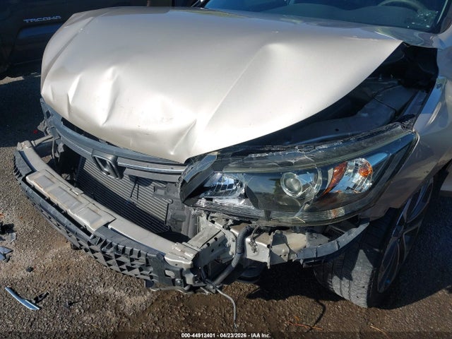 44912401 :رقم المزاد ، 1HGCR2F54FA206718 vin ، 2015 Honda Accord Sport مزاد بيع