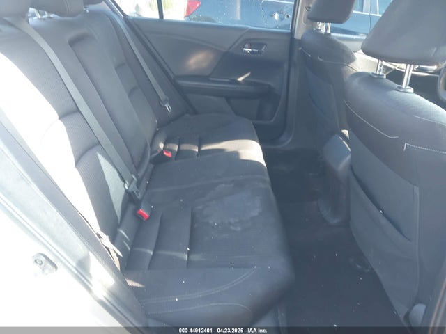 44912401 :رقم المزاد ، 1HGCR2F54FA206718 vin ، 2015 Honda Accord Sport مزاد بيع