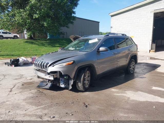 Продажа на аукционе авто 2017 Jeep Cherokee Latitude Fwd, vin: 1C4PJLCB5HW559319, номер лота: 44912407