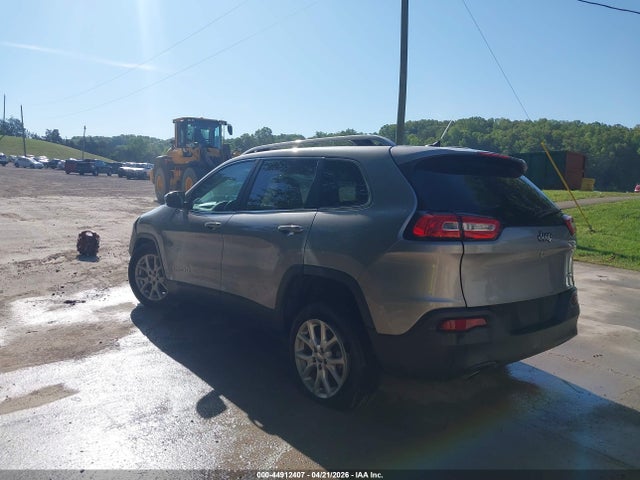 Продажа на аукционе авто 2017 Jeep Cherokee Latitude Fwd, vin: 1C4PJLCB5HW559319, номер лота: 44912407