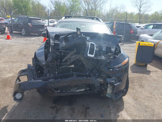 1C4PJMCB7GW182626 Jeep Cherokee Latitude