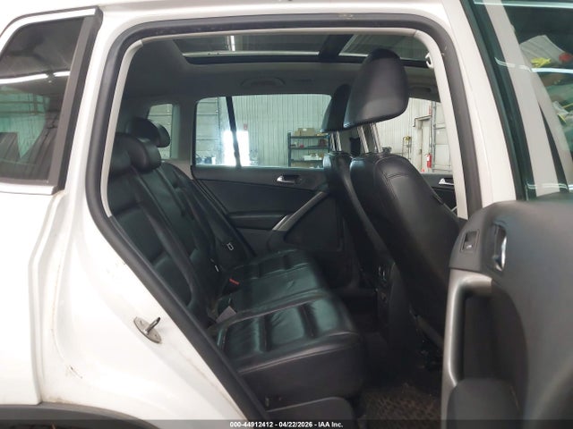 Aukcja sprzedaży 2010 Volkswagen Tiguan Se, vin: WVGBV7AX9AW001205, numer aukcji: 44912412