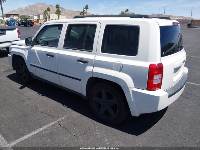 2008 Jeep Patriot Sport მანქანა იყიდება აუქციონზე, vin: 1J8FT28W88D654246, აუქციონის ნომერი: 44912428