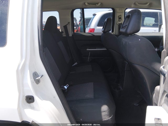 2008 Jeep Patriot Sport მანქანა იყიდება აუქციონზე, vin: 1J8FT28W88D654246, აუქციონის ნომერი: 44912428
