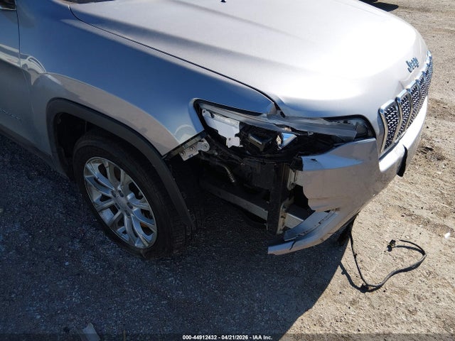 1C4PJLCB0KD263644 Jeep Cherokee Latitude Fwd