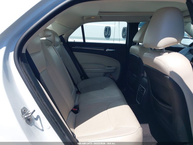 44912472 :رقم المزاد ، 2C3CCAEG8GH324453 vin ، 2016 Chrysler 300c مزاد بيع