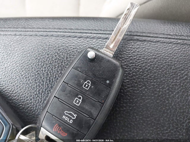 5XXGM4A79EG346706 KIA Optima Lx