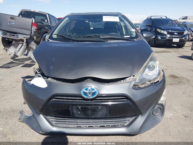 JTDKDTB31F1579850 Toyota Prius C Two