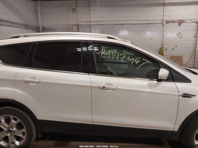 44912497 :رقم المزاد ، 1FMCU9J93FUA29377 vin ، 2015 Ford Escape Titanium مزاد بيع