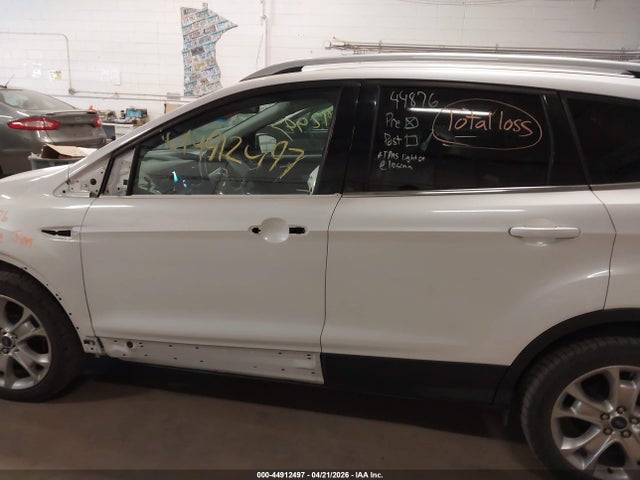44912497 :رقم المزاد ، 1FMCU9J93FUA29377 vin ، 2015 Ford Escape Titanium مزاد بيع
