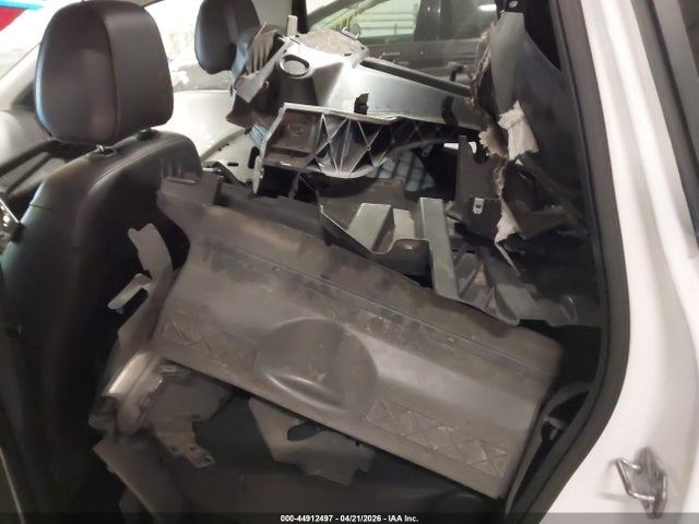 44912497 :رقم المزاد ، 1FMCU9J93FUA29377 vin ، 2015 Ford Escape Titanium مزاد بيع