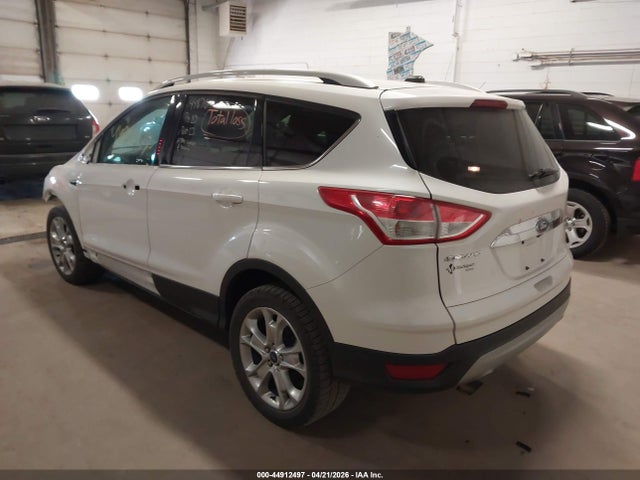 44912497 :رقم المزاد ، 1FMCU9J93FUA29377 vin ، 2015 Ford Escape Titanium مزاد بيع