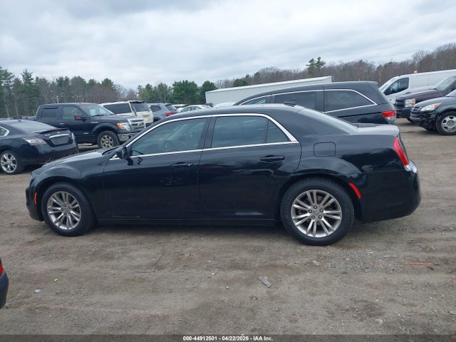 Продаж на аукціоні авто 2017 Chrysler 300 Limited, vin: 2C3CCAAG7HH663759, номер лоту: 44912501