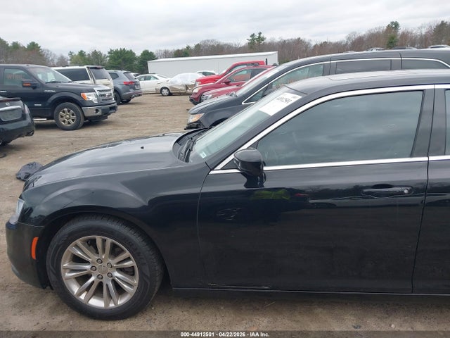 Продаж на аукціоні авто 2017 Chrysler 300 Limited, vin: 2C3CCAAG7HH663759, номер лоту: 44912501