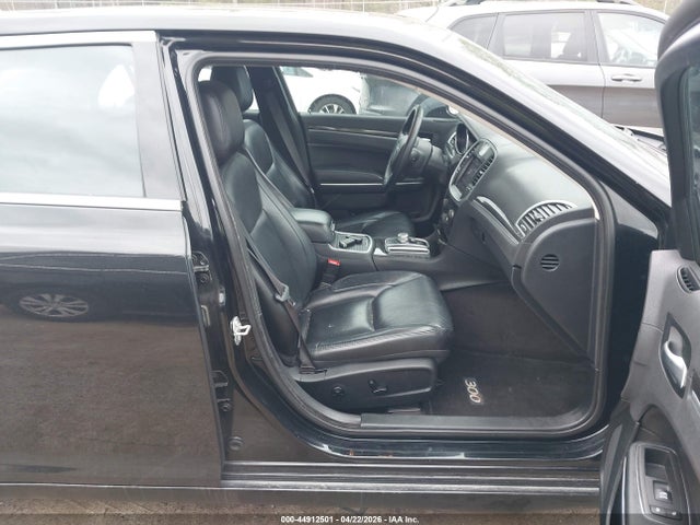 Продаж на аукціоні авто 2017 Chrysler 300 Limited, vin: 2C3CCAAG7HH663759, номер лоту: 44912501