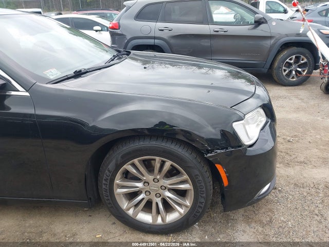 Продаж на аукціоні авто 2017 Chrysler 300 Limited, vin: 2C3CCAAG7HH663759, номер лоту: 44912501