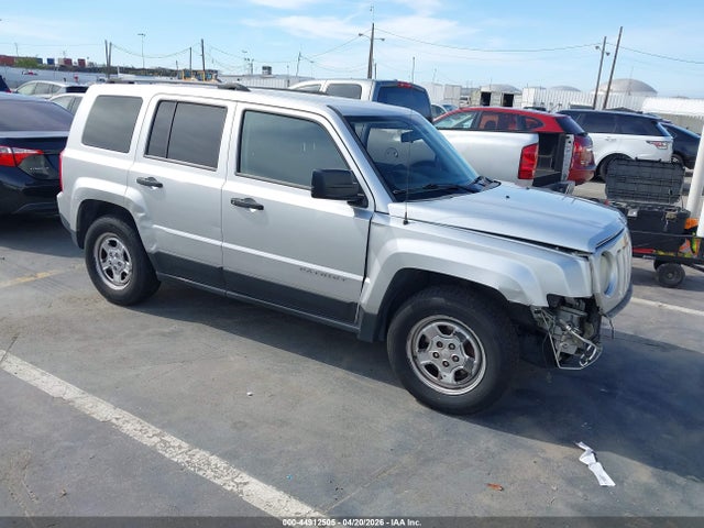 2013 Jeep Patriot Sport მანქანა იყიდება აუქციონზე, vin: 1C4NJPBA7DD187639, აუქციონის ნომერი: 44912505