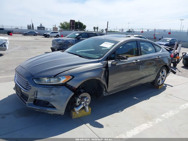 Ford Fusion Hybrid Se 2014 3FA6P0LU0ER227657 Image 2