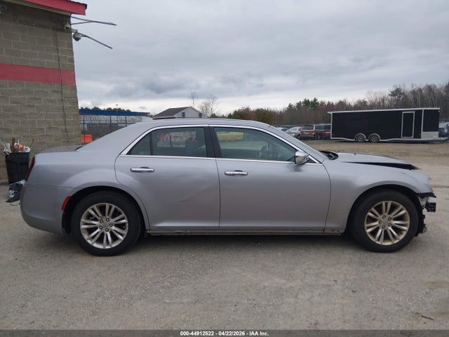 Продажа на аукционе авто 2016 Chrysler 300c, vin: 2C3CCAEG6GH182054, номер лота: 44912522