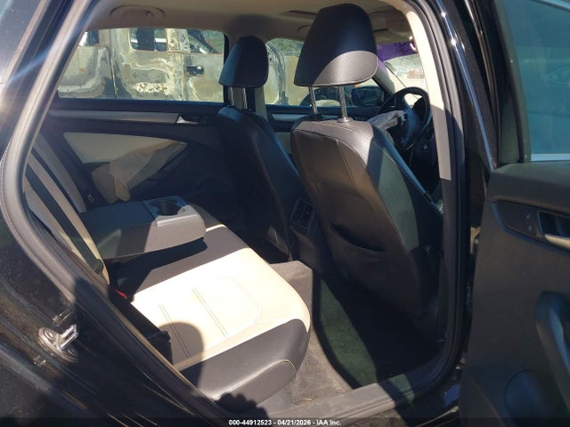 1VWBV7A35FC103396 Volkswagen Passat 2.0l Tdi Se