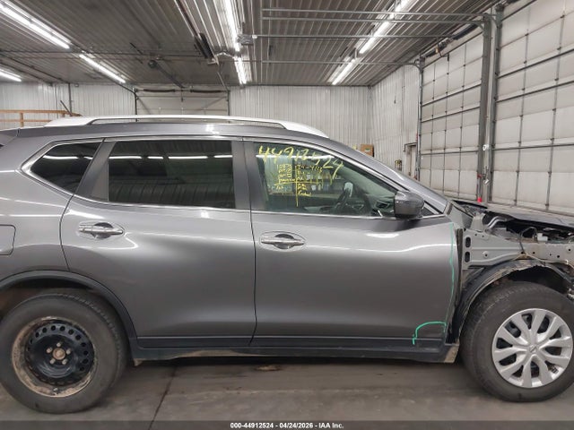 2016 Nissan Rogue S მანქანა იყიდება აუქციონზე, vin: KNMAT2MV2GP611064, აუქციონის ნომერი: 44912524