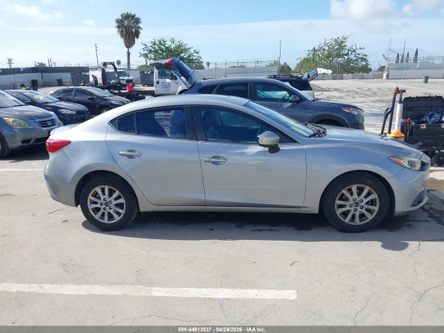 44912537 :رقم المزاد ، JM1BM1W70F1231555 vin ، 2015 Mazda Mazda3 I Grand Touring مزاد بيع