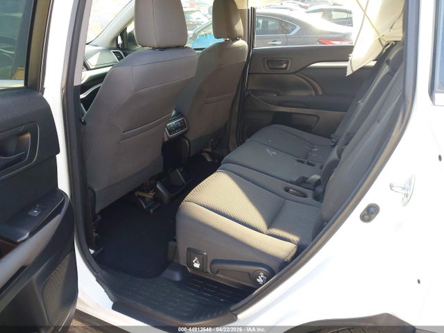 44912548 :رقم المزاد ، 5TDZZRFH8HS203533 vin ، 2017 Toyota Highlander Le مزاد بيع