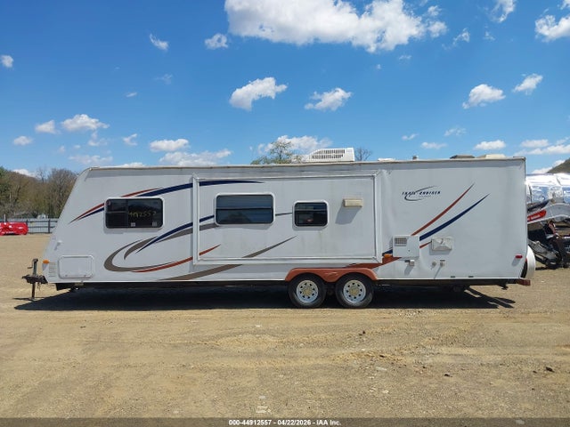 Продажа на аукционе авто 2009 R-vision Trail Cruiser, vin: 4WYT02R2791750425, номер лота: 44912557