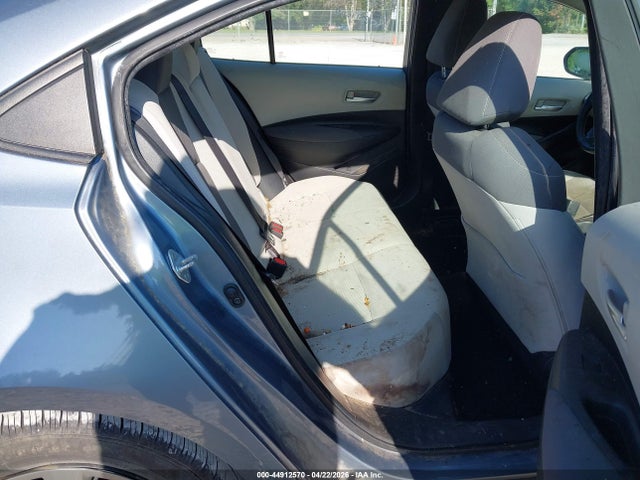 44912570 :رقم المزاد ، 5YFEPRAEXLP087254 vin ، 2020 Toyota Corolla Le مزاد بيع