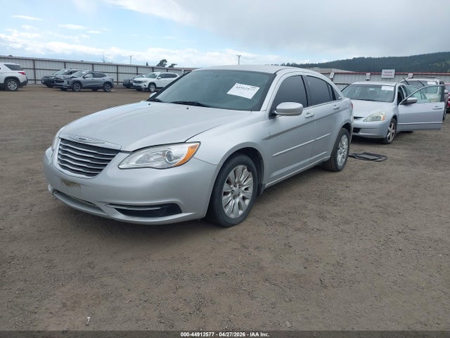 Продажа на аукционе авто 2012 Chrysler 200 Lx, vin: 1C3CCBAB3CN228781, номер лота: 44912577