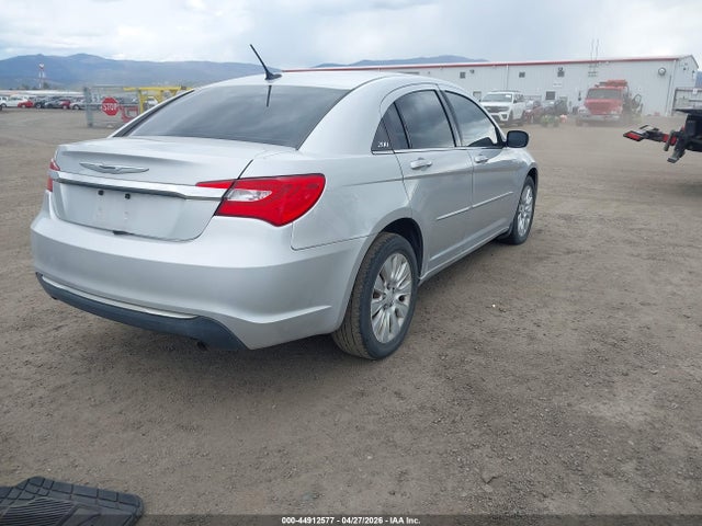 Продажа на аукционе авто 2012 Chrysler 200 Lx, vin: 1C3CCBAB3CN228781, номер лота: 44912577