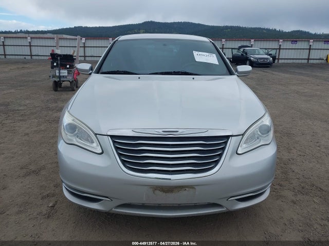Продажа на аукционе авто 2012 Chrysler 200 Lx, vin: 1C3CCBAB3CN228781, номер лота: 44912577