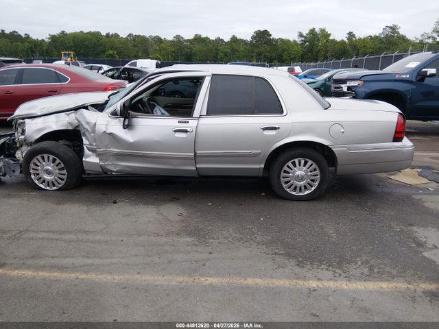 2006 Mercury Grand Marquis Ls მანქანა იყიდება აუქციონზე, vin: 2MEFM75V06X630427, აუქციონის ნომერი: 44912620