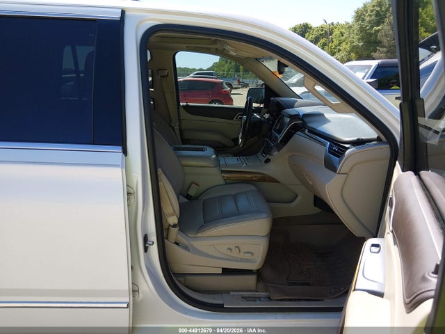 44912679 :رقم المزاد ، 1GKS1CKJ3HR122201 vin ، 2017 Gmc Yukon Denali مزاد بيع