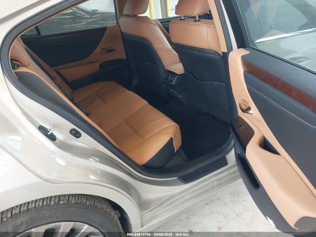 44912704 :رقم المزاد ، 58AEZ1B16RU182398 vin ، 2024 Lexus Es 350 Luxury مزاد بيع