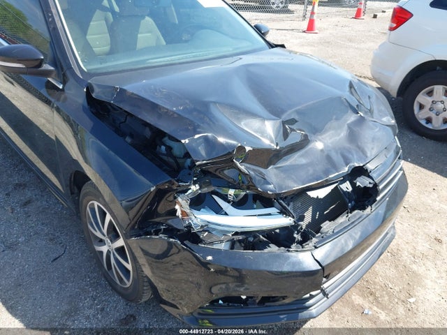 3VWDB7AJ5JM259428 Volkswagen Jetta 1.4t Se/1.4t Wolfsburg Edition