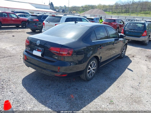 3VWDB7AJ5JM259428 Volkswagen Jetta 1.4t Se/1.4t Wolfsburg Edition