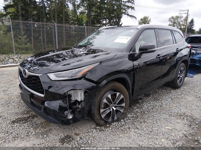 5TDGZRBH5MS524386 Toyota Highlander Xle