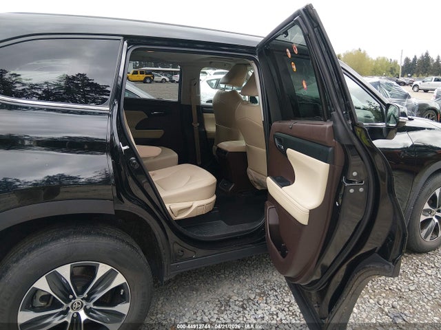 5TDGZRBH5MS524386 Toyota Highlander Xle